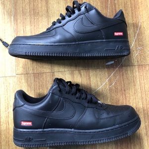 Nike Air Force 1 supreme black